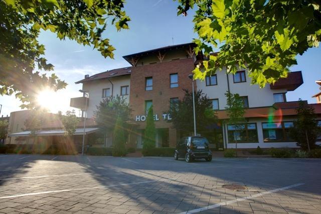 Hotel Tevel Sladkovicovo Exterior photo